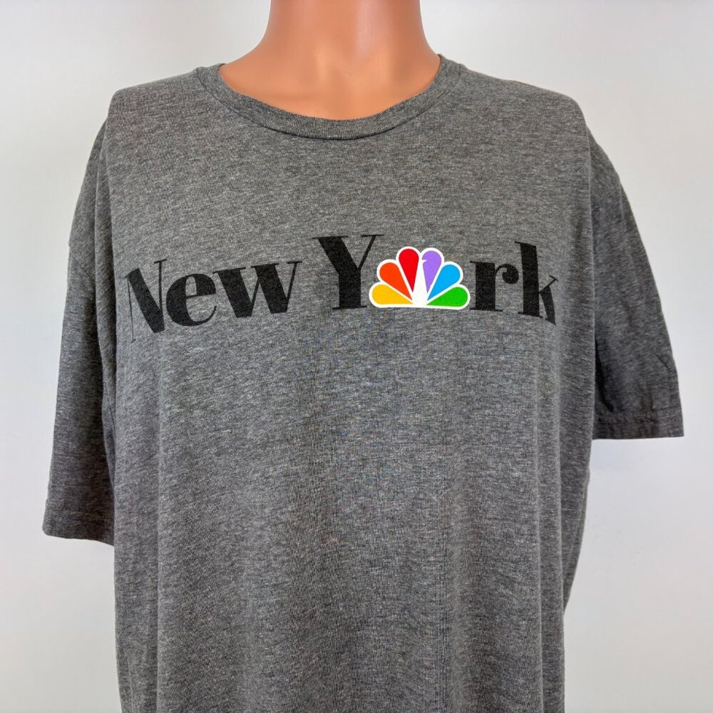 NBC New York City Official T Shirt Mens Size 2XL Grey